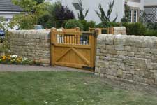 Dunblane Free-standing wall