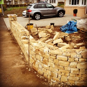 Free-standing dry stone wall