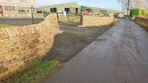 Dry stone bell-mouth entrance walls