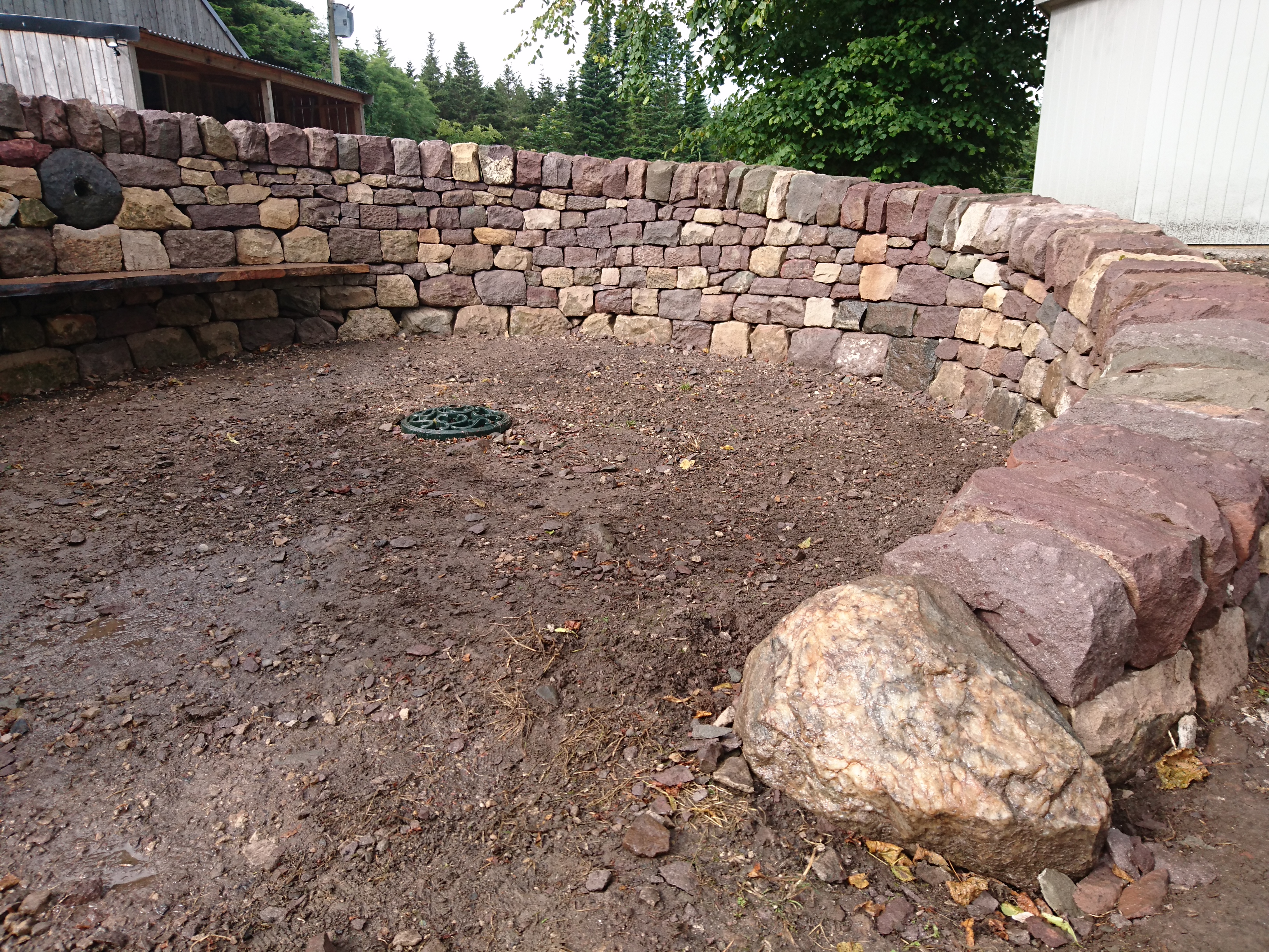 Dry stone and wood bench