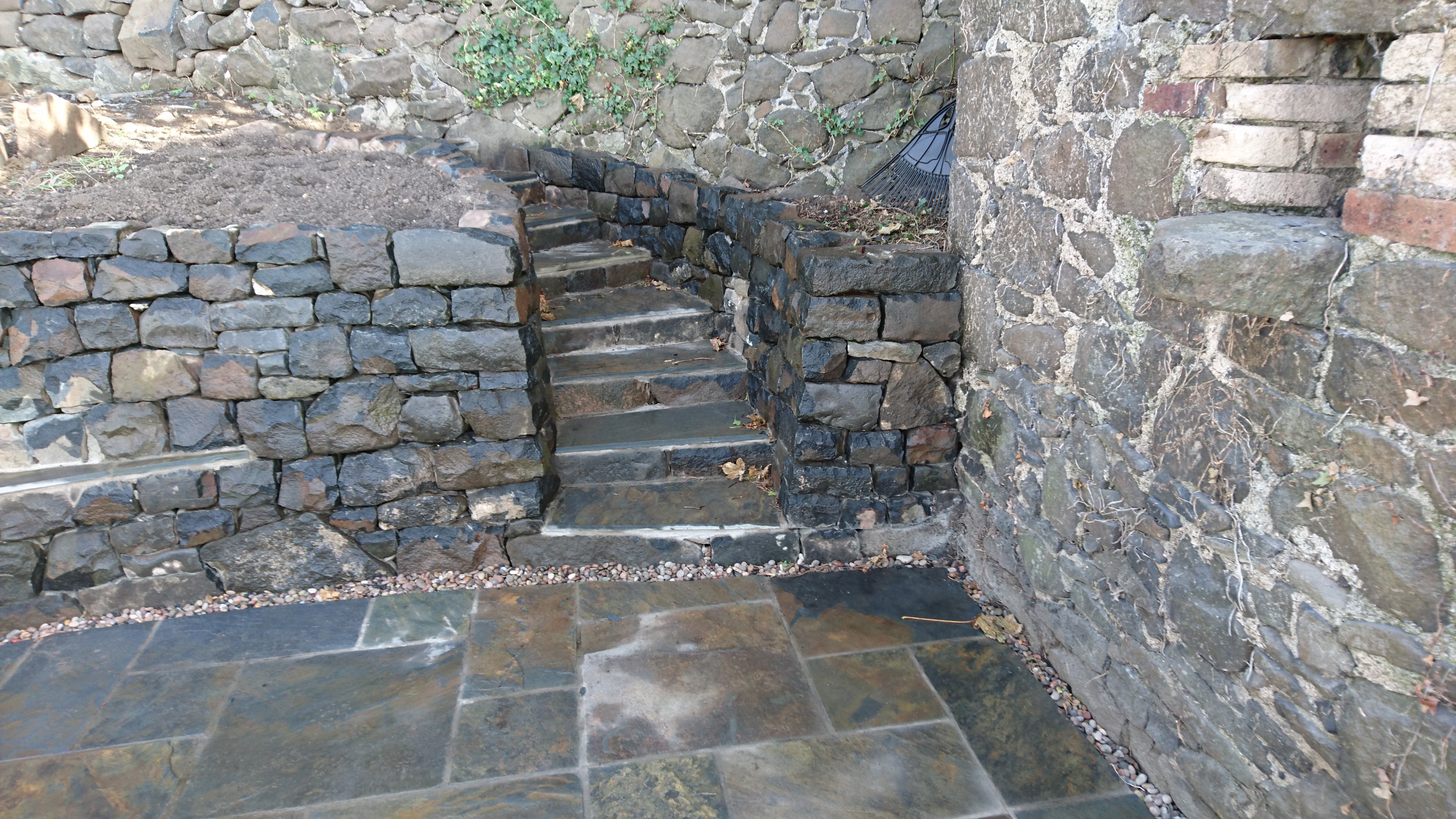 Dry stone steps