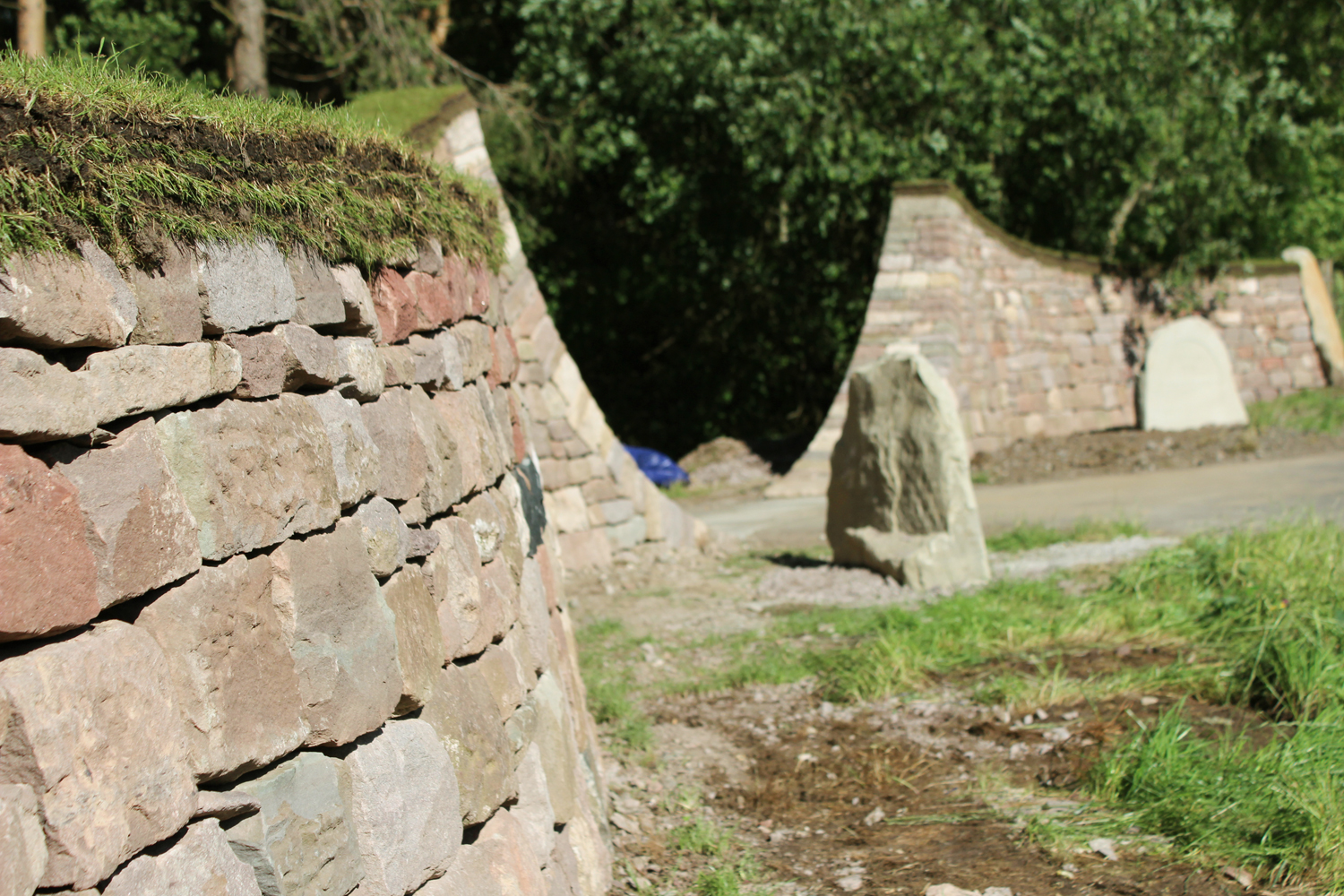 Dry stone entrance way