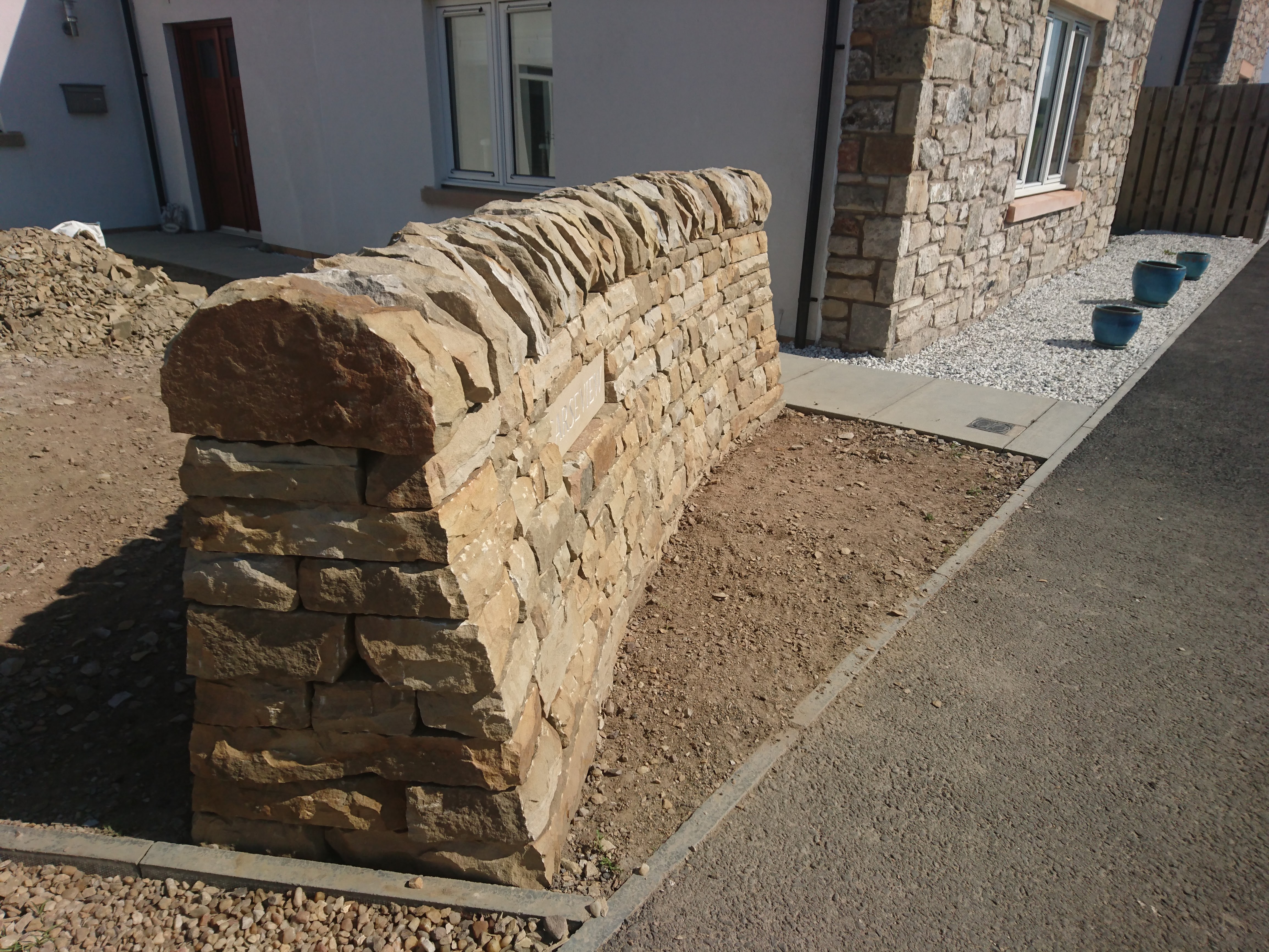 free-standing dry stone wall