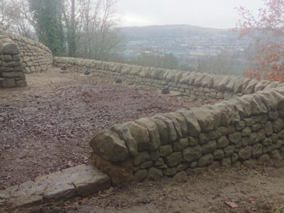 Dry stone retaining wall