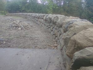 Perth - low dry stone wall
