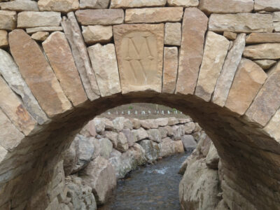 Dry stone bridge