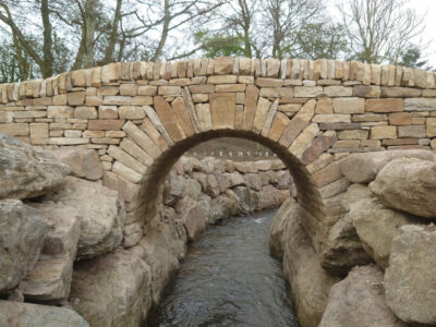 Dry stone bridge