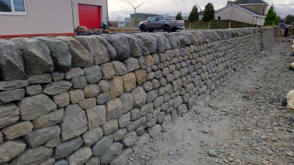 Freestanding dry stone wall, North Lanarkshire