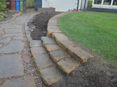 Elderslie dry stone garden