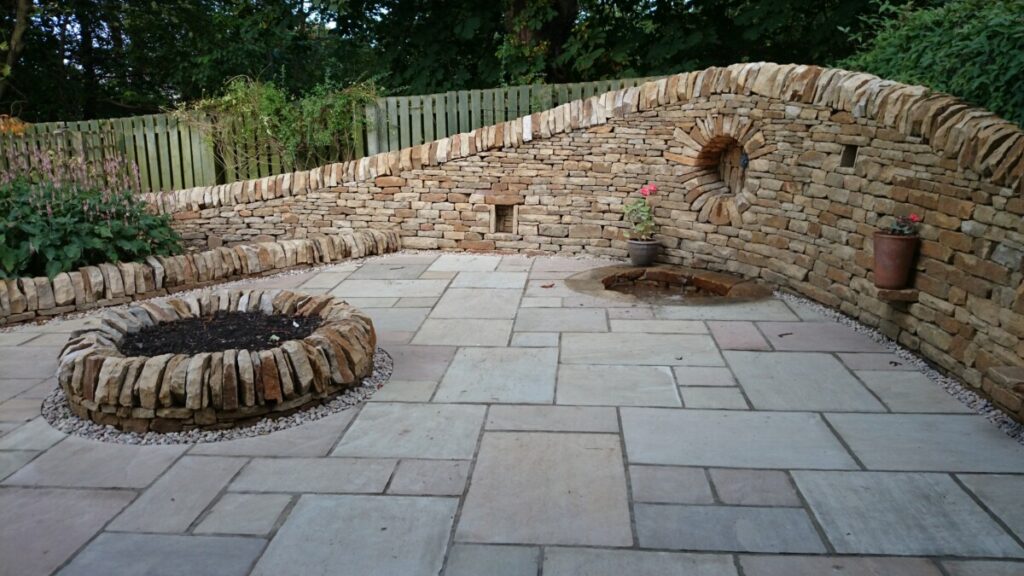 Edinburgh back garden drystone walls, water feature and paving